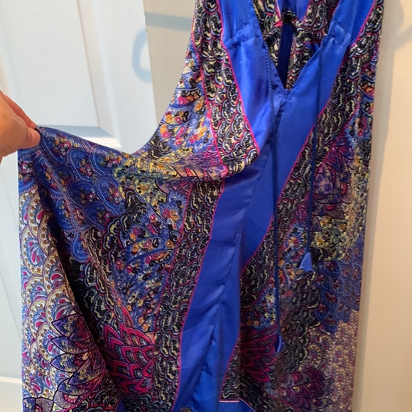 Silky material summer dress - Picture 4 of 4